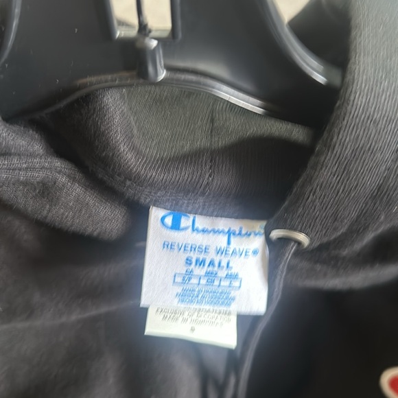 Black champion sweatshirt with hood. Size small. Never worn brand new. - Picture 4 of 4